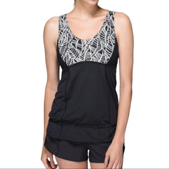 Lululemon Hustle & Bustle Tank Black / Pretty Palm Black Angel Wing size 12 - Picture 1 of 11
